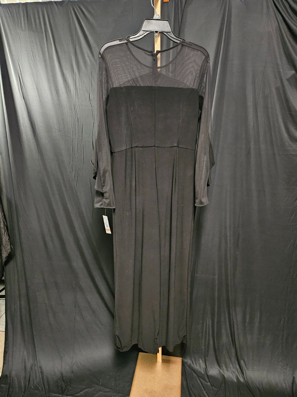 RM RICHARDS NYC WOMENS BLACK FORMAL/COCKTAIL JUMPSUIT SZ 12P NWT