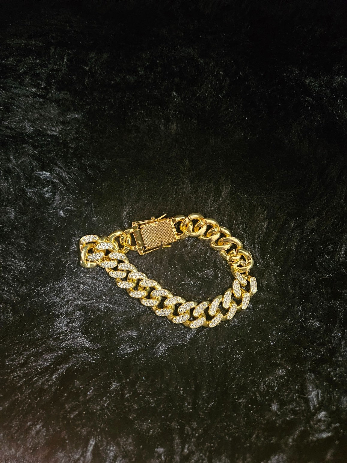 CUBAN LINK CUBIC ZIRCONIA ENCRUSTED 14K GOLD PLATE/STAINLESS 7.36 inch BRACELET