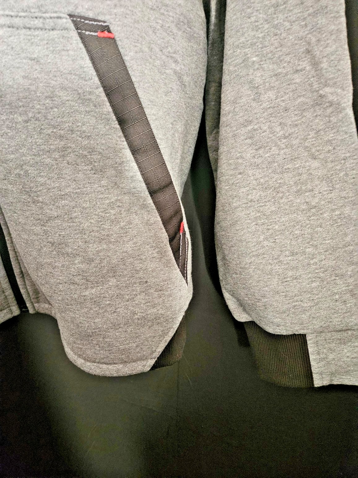 SIZE MEN's XL MILWAUKEE M12 HEATED ZIP UP HOODIE GRAY/BLACK