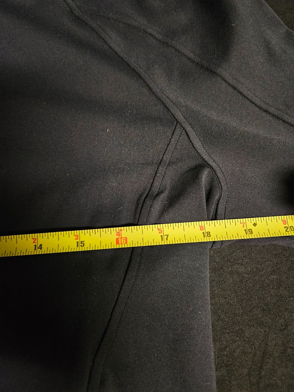 WOMEN'S CRZY YOGA BLACK ZIP UP SIZE MEDIUM